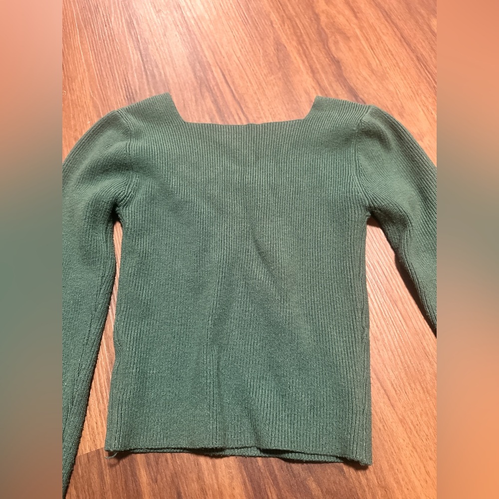 Green Long Sleeve Ribbed Top - Picture 2 of 5